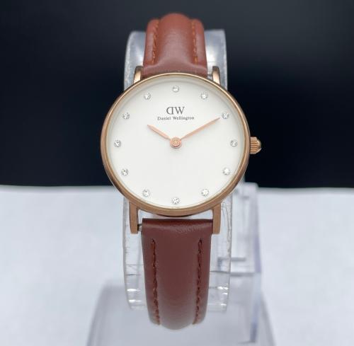 Daniel wellington with outlet swarovski